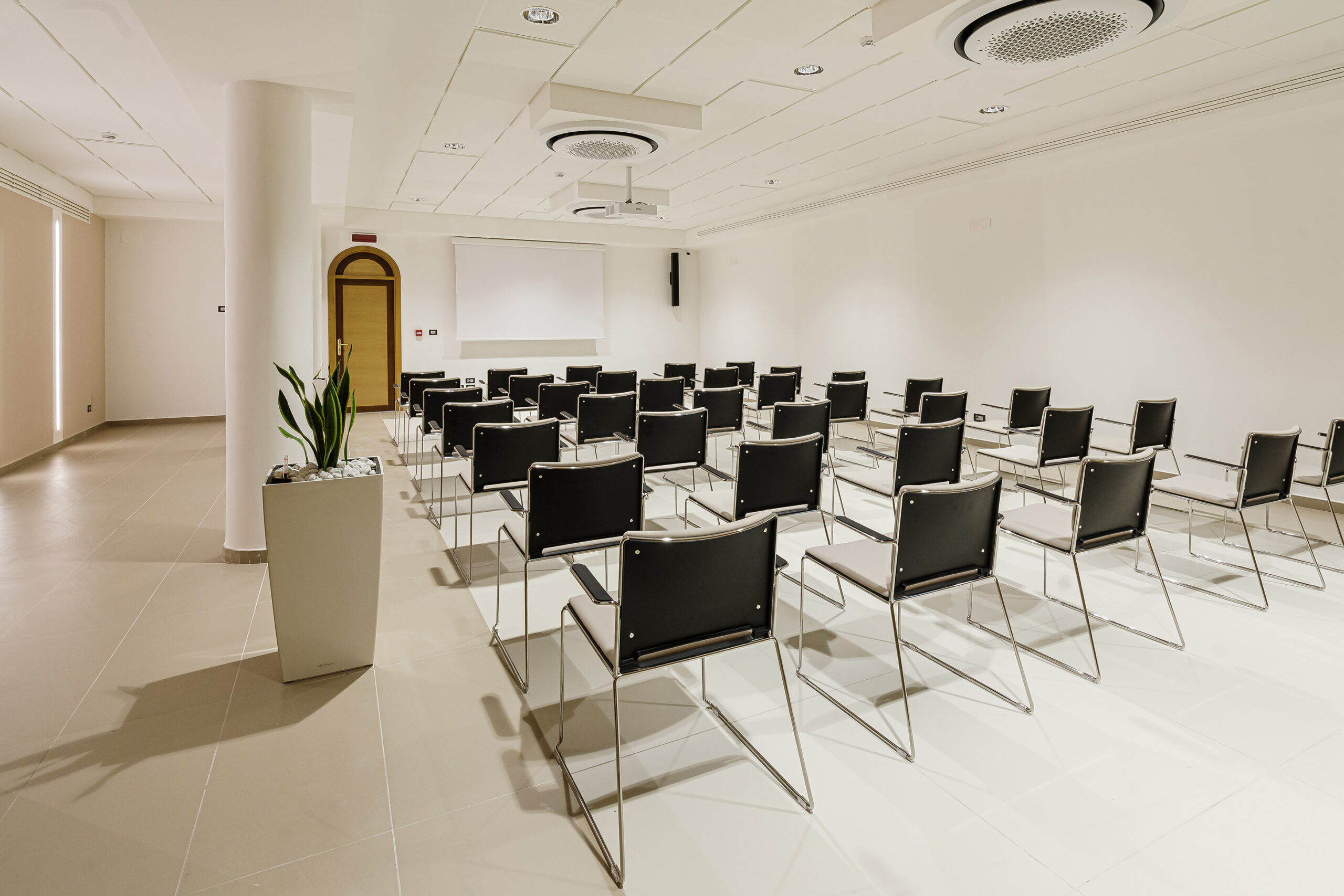 GHSM_meetingroom_03elabHD
